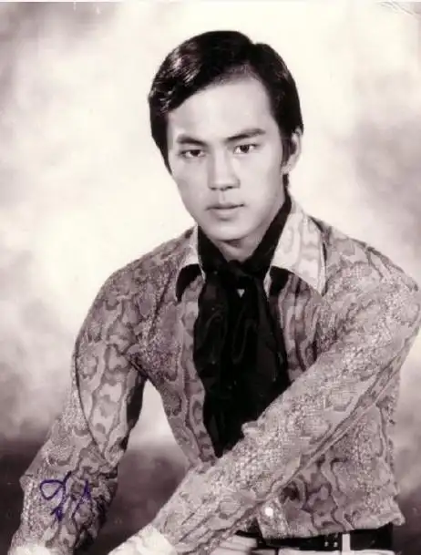 回顾"不做大哥好多年"狄龙:中年失意后的爽文,二十年前就有了