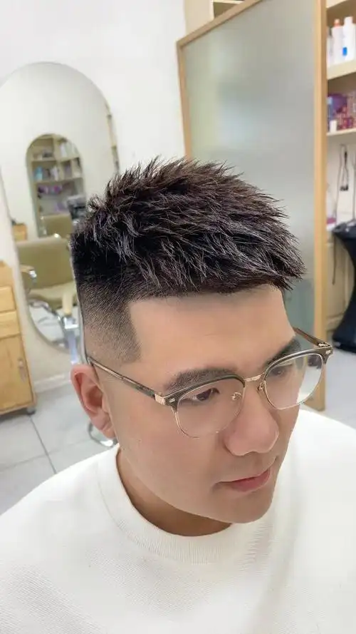 最具人气男士发型有哪些这十几款少不了简单时尚很炫酷