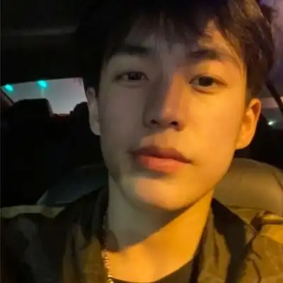 男生头像/余庆伟