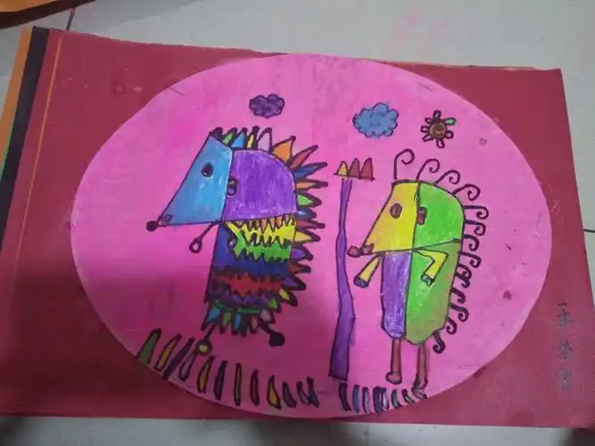 真爱幼儿园周二智绘鱼今天用数字宝宝4画的小刺猬,小朋友们都有了一定