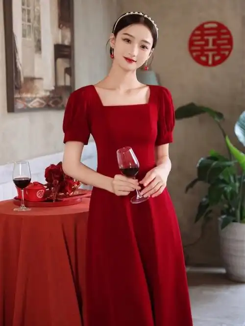 十一必选订婚礼服连衣裙简单大方敬酒服