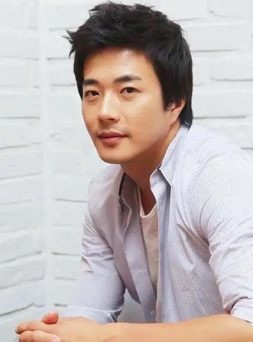 还记得《天国的阶梯》男主权相佑吗?现在怎么样了?图12