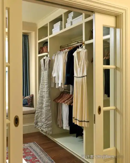 女生衣帽间设计