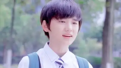 宋亚轩念念剧照/自截自调