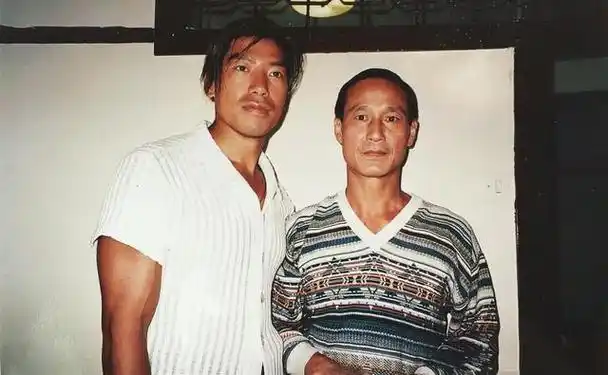 古惑仔里乌鸦的真名_古惑仔里面的乌鸦真名-万谷记