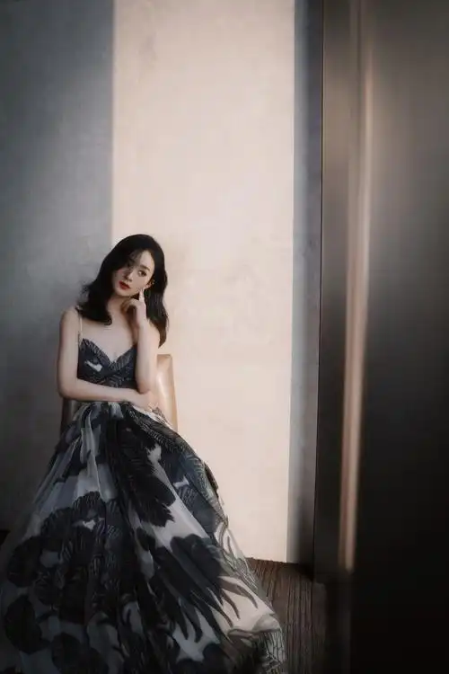 20191228星光大赏赵丽颖