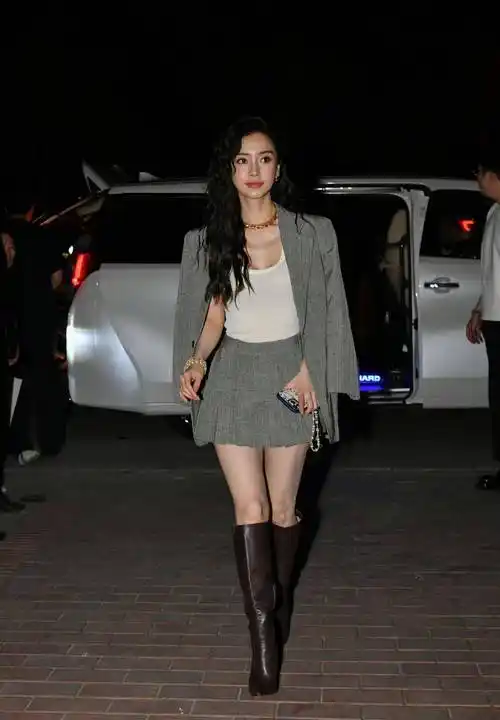 bv北京时装秀:孙燕姿来错地方,白百何像大姐买菜,董洁压倒全场