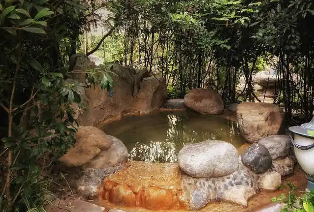 我们有户外泡池