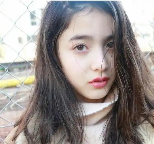 全球最美的10位混血女神,看看她们如何惊艳了时光 榜单-第5张