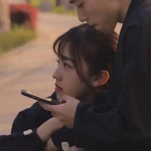 微信真人亲密情头一男一女高冷霸气