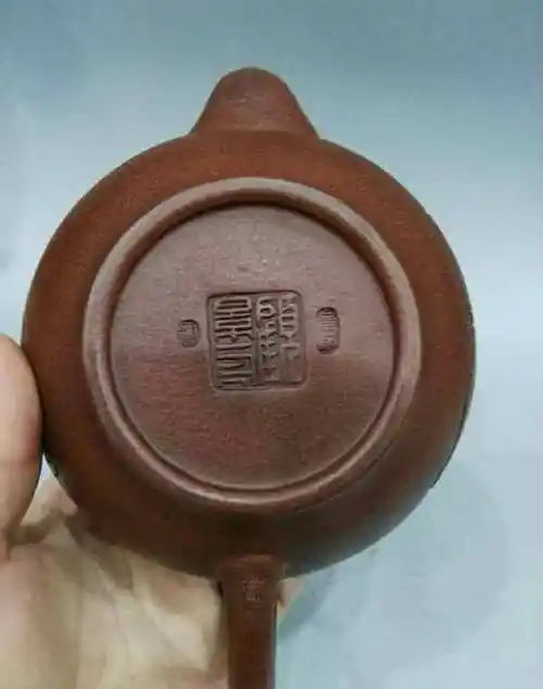 早期紫砂壶一把品相见图底款顾景舟此壶采用宜兴