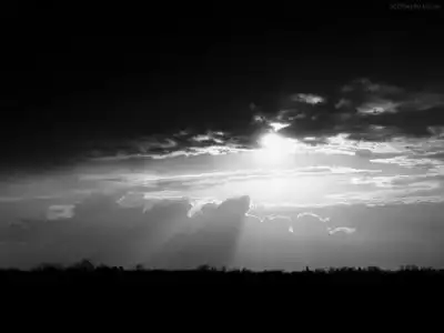 黑暗的天空壁纸和背景图像