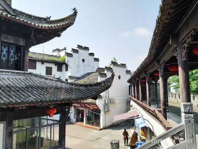 安徽宏村歙县新安江屯溪古镇游览