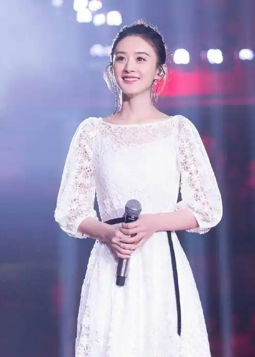 37岁张娜拉真会穿!