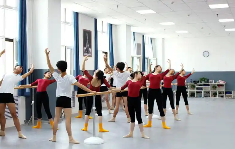 甘肃艺博艺术学校舞蹈教室