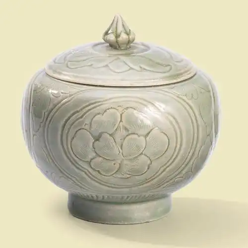 2019-10-27|发布者:谍丙云涌|浏览量:3309次唐五代越窑秘色瓷高足