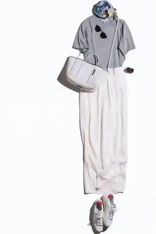 "灰色"衣服怎么穿才高级?20位素人博主示范给你答案,照穿也美