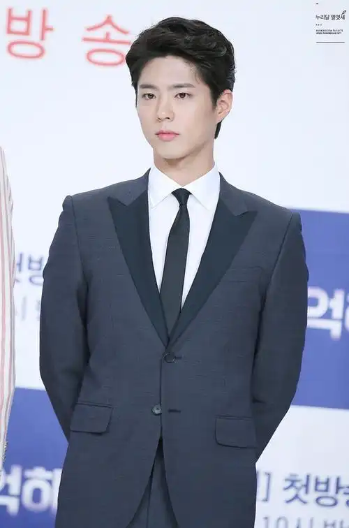 回应: 朴宝剑|pbg pbj 关于为什么喜欢他