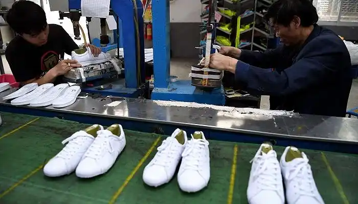 疫情爆发莆田制鞋业停摆工厂停产档口关闭电商退单量增加