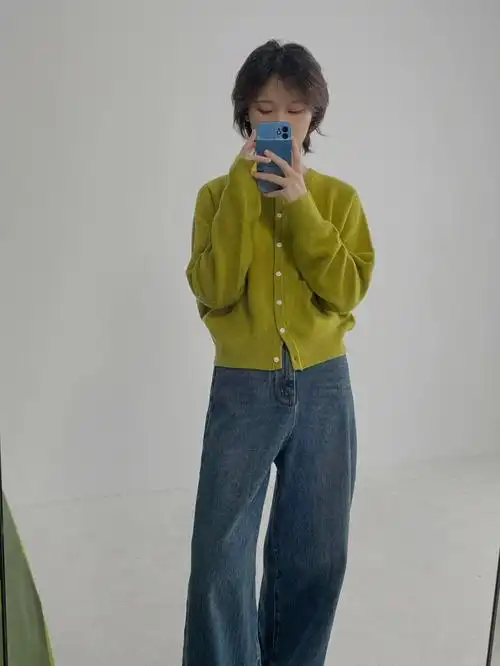 短发女生秋款浅浅的先卷为敬