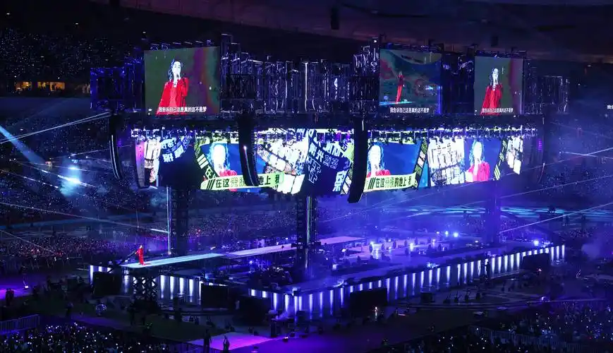 台演唱会惊艳震撼,20多万人欢聚,单场观众人数最多_舞台_音乐_中国