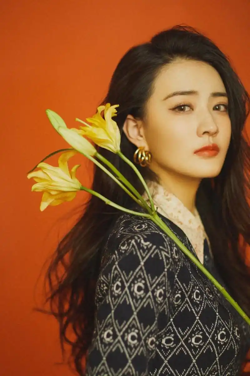 徐璐高清壁纸头像(二十六)[庆祝]