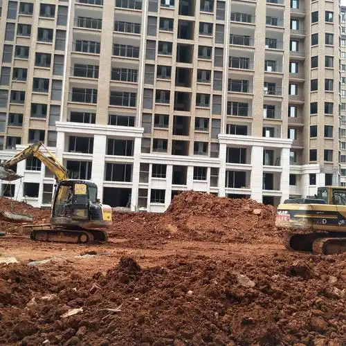 兴汝金城九月十二日工地考察进度