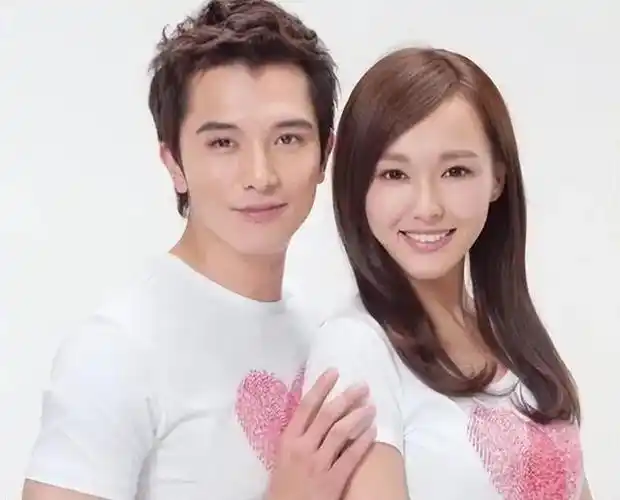 两人在《乱世佳人》正式合作,不过也仅仅是朋友关系.