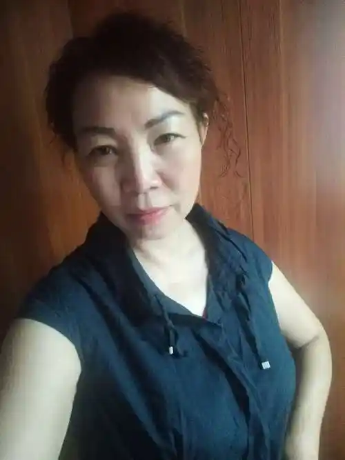 59岁离异女征婚照片(id:2275579)_重庆重庆征婚交友_我主良缘网