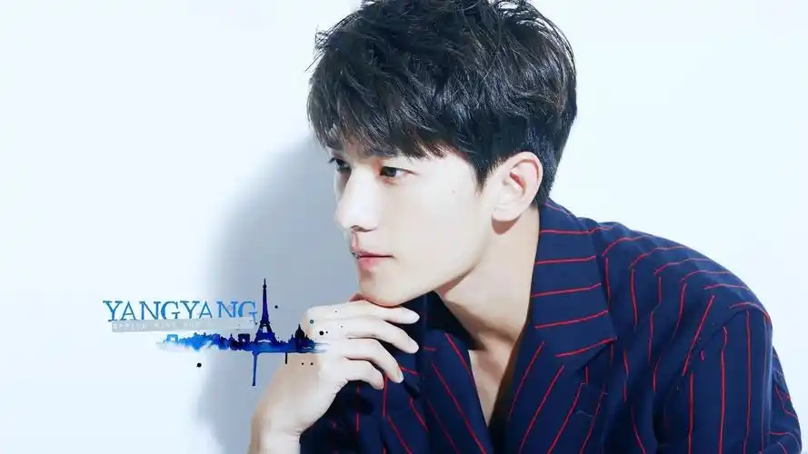 安装元气桌面,海量壁纸一键设置尺寸:1920x1080体积:0.