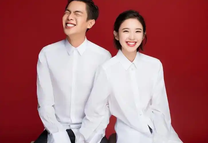 有种"蜕变"叫唐艺昕结婚,老公张若昀变化不大,她却像换了个人