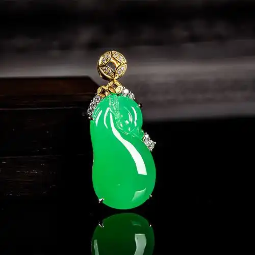 天然翡翠a货甜美阳绿高档钱袋如意吊坠18k金代代有钱绿挂件老坑