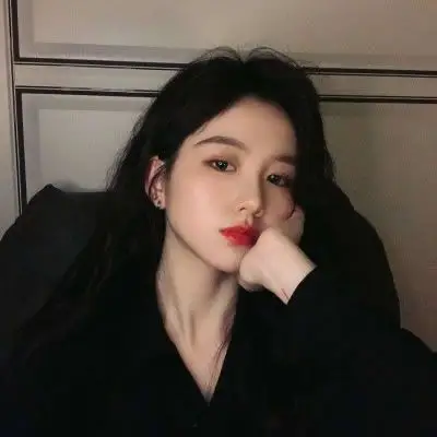 ins风高冷女生头像简单气质