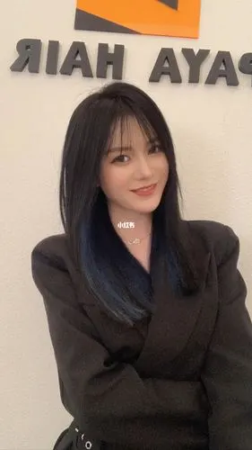 lisa同款发型782021超火挂耳染