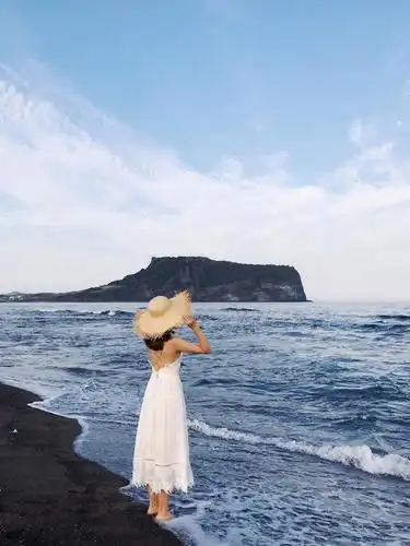 去海边拍照,一定不能错过的9个拍照姿势,这样拍照轻松拍大片