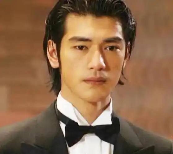 金城武年轻时有多帅?难怪连林志玲都会脸红害羞,惊叹于他的颜值