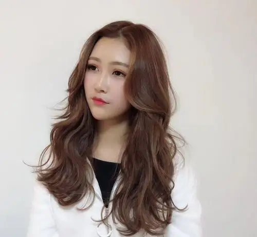 看了就喜欢烫完更喜欢的大卷发型