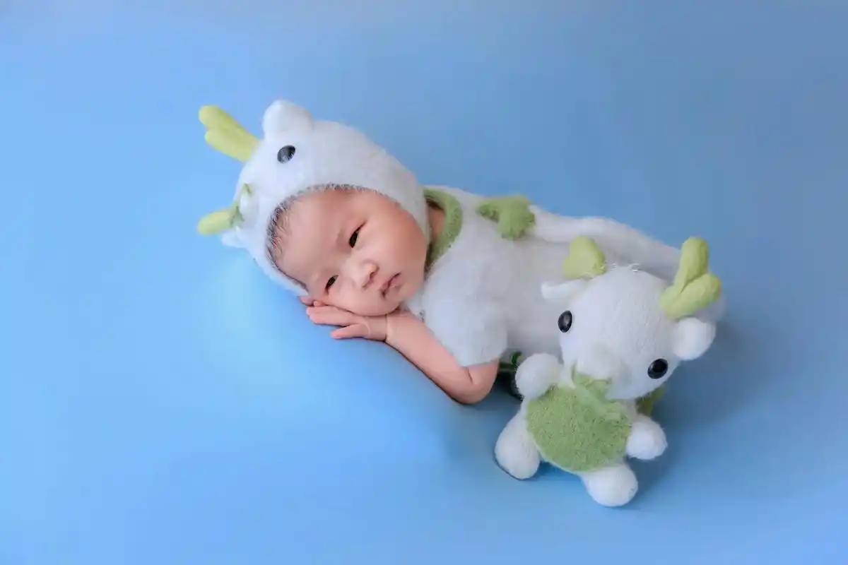 10号顺产的6.44斤女宝宝,目前月子第11天,生完宝宝