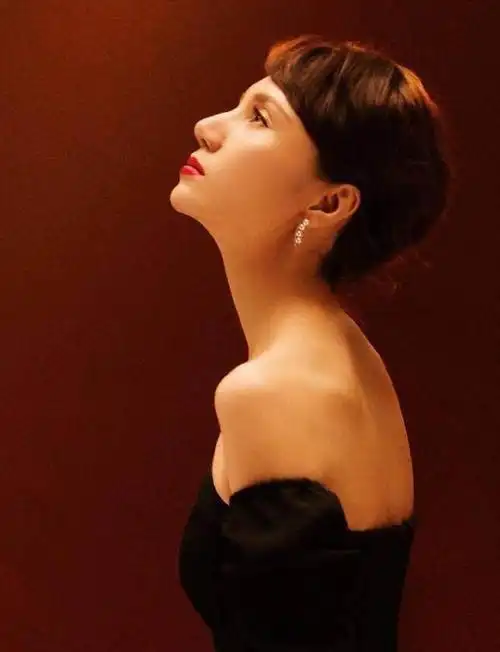 袁泉,一个美到灵魂深处的女子!