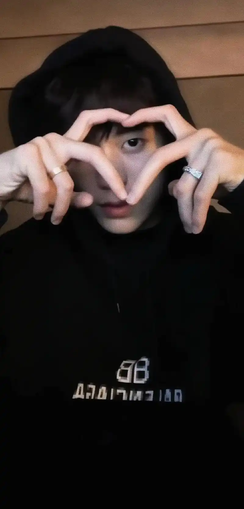 他为什么这么帅啊