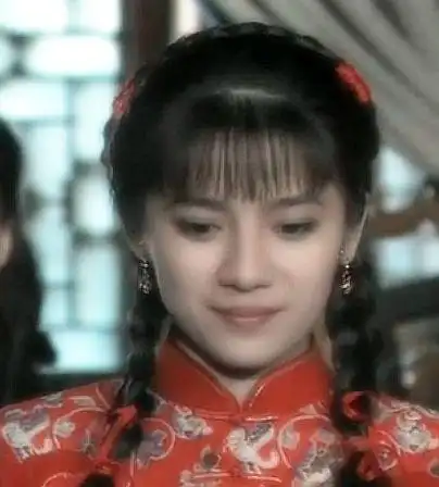 明星生活曾哲贞昔日剧照 近日,张庭与老公林瑞阳在某节目中频频秀恩爱