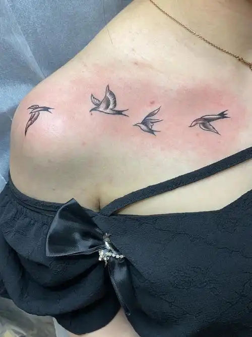 锁骨小燕子_纹身图案手稿图片_刺云匠的纹身作品集