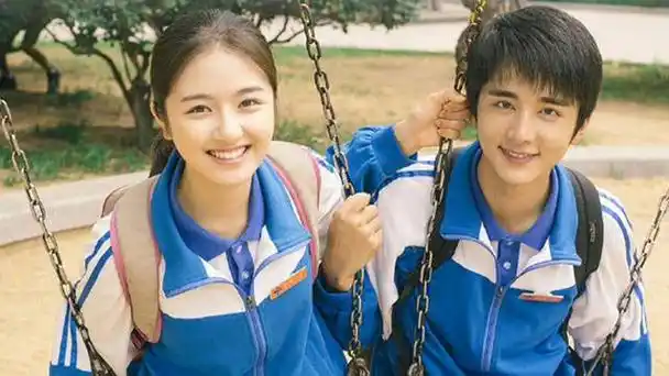 张新成和李兰迪这对因为电视剧《你好,旧时光》而走红的cp,自2018年10