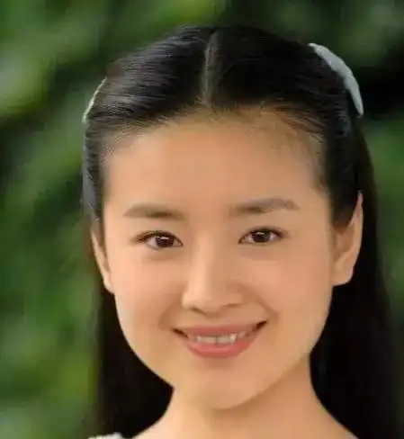 颅顶低的8位女星不敢梳贴头皮发型个个头顶似平房