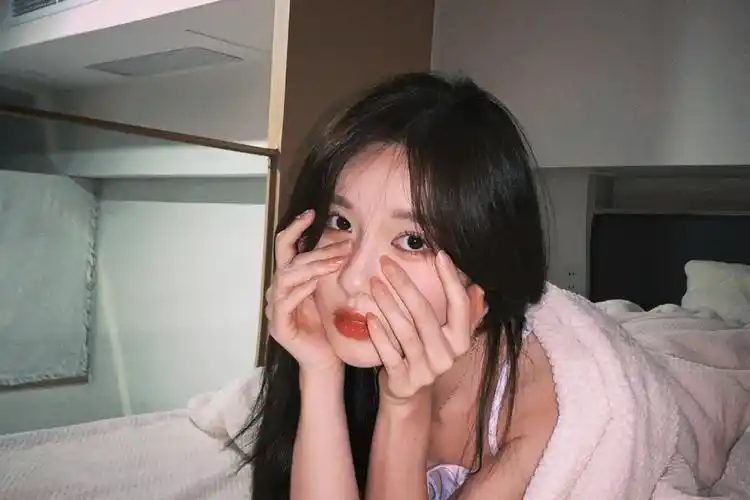 抖音梨涡允允性感私房写真图片美女主播梨涡允允图片