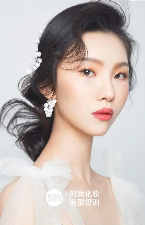 新娘实用卷发抽丝造型