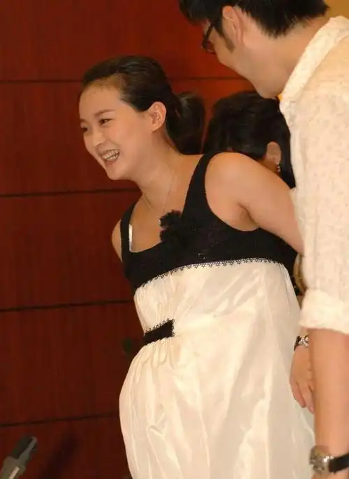 惊讶!王艳二胎生了"专业高效"-第2张图片-太白博客