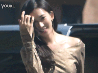 还想要林志玲的身材(~  ~) (不过我早就长发及腰了哈哈哈哈()) 哈哈哈