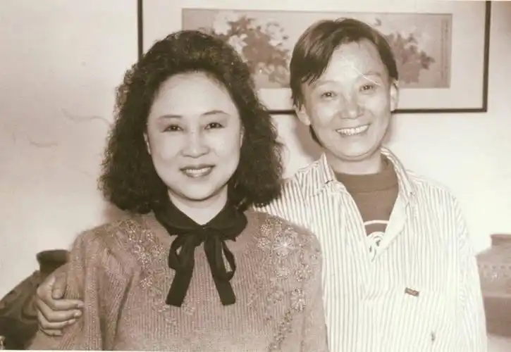 琼瑶御用女导演刘立立病逝 45年"一屋二妻"故事胜琼剧