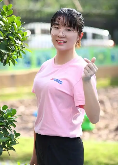 育美幼儿园教师风采照